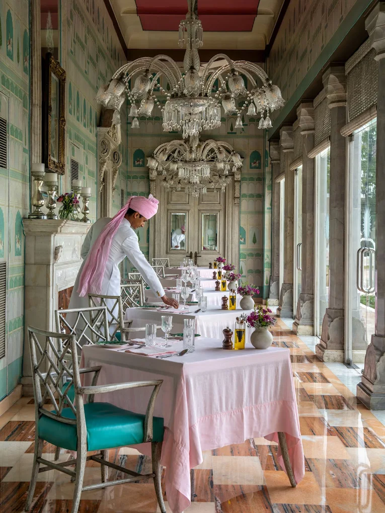 Royal Dining